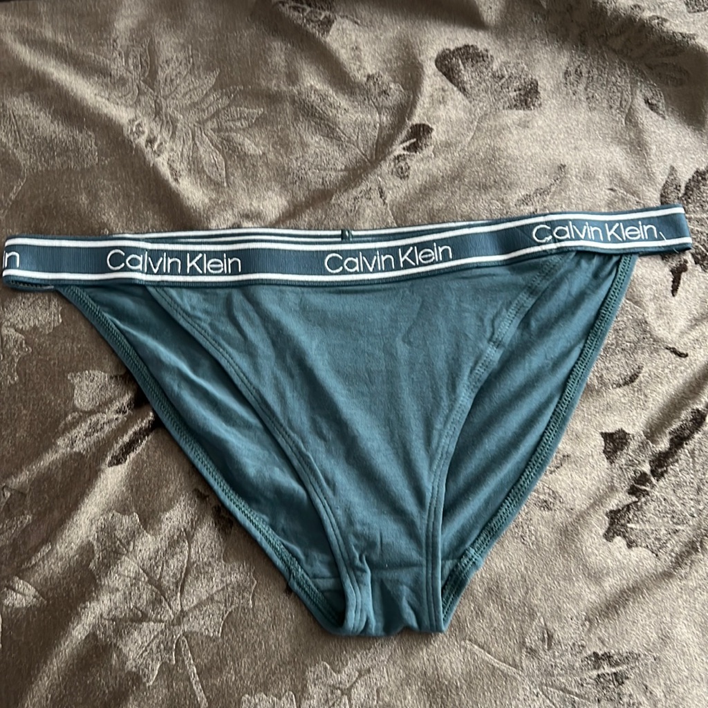 Calvin Klein String Bikini